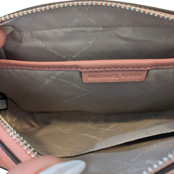 Michael Kors - Jet Set Large Saffiano Leather Crossbody Bag - Picture 5 of 9